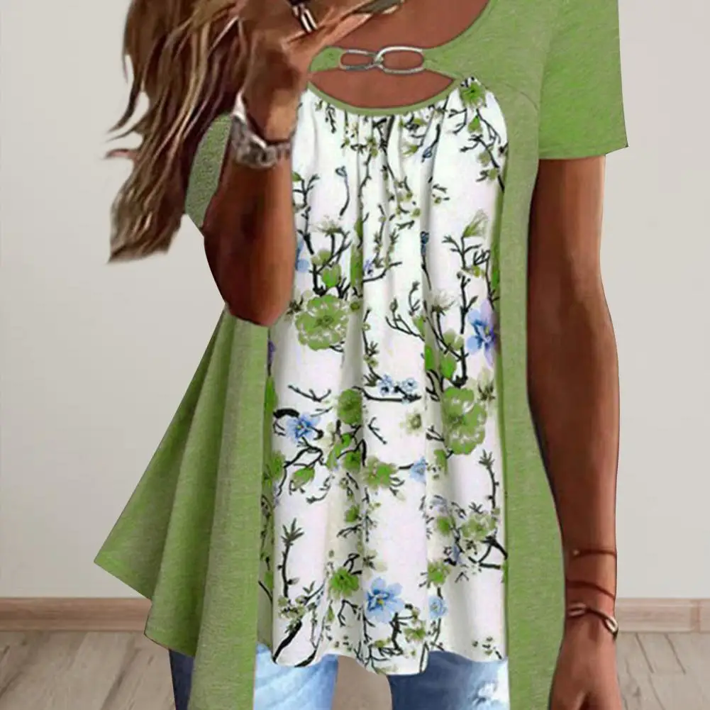 

Женская летняя блузка с коротким рукавом и цветочным принтом