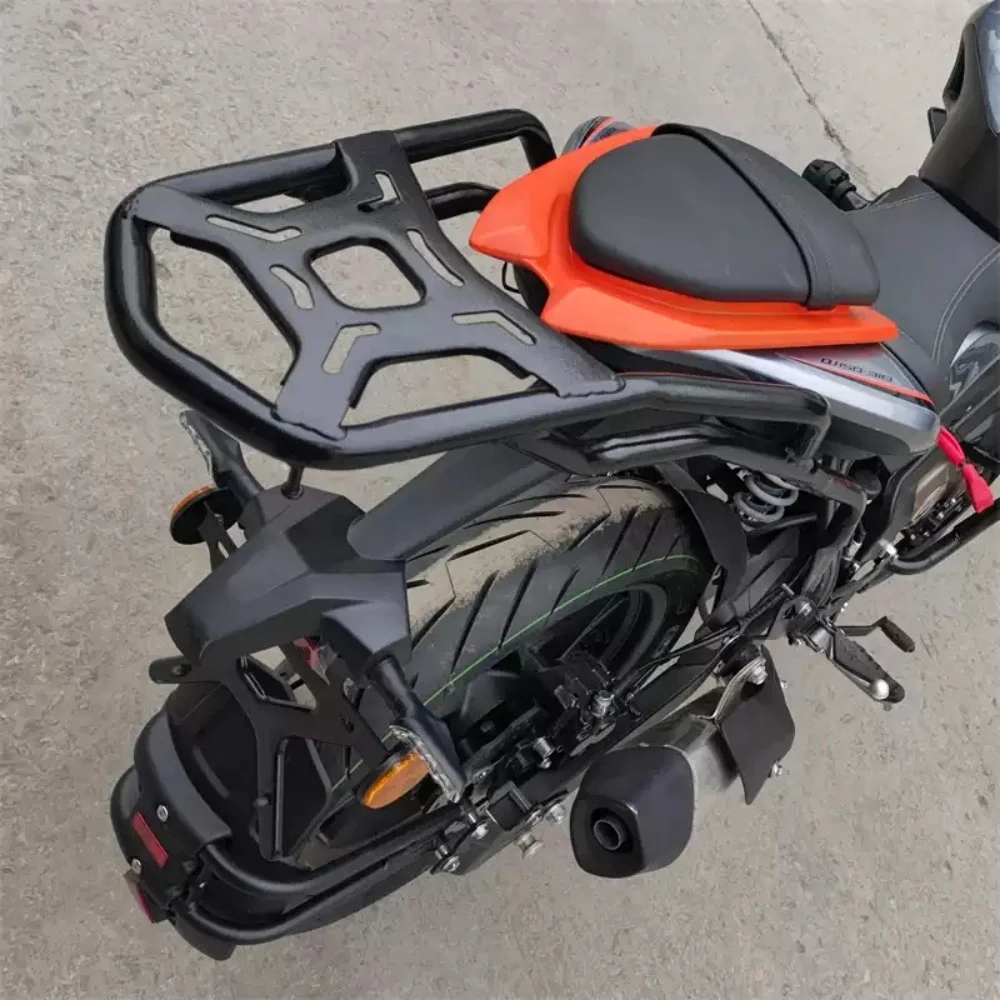 Фото Подходит для модифицированного заднего багажника QJMOTOR SRK125S, задней полки, багажника из алюминиевого сплава, грузового багажника. №5