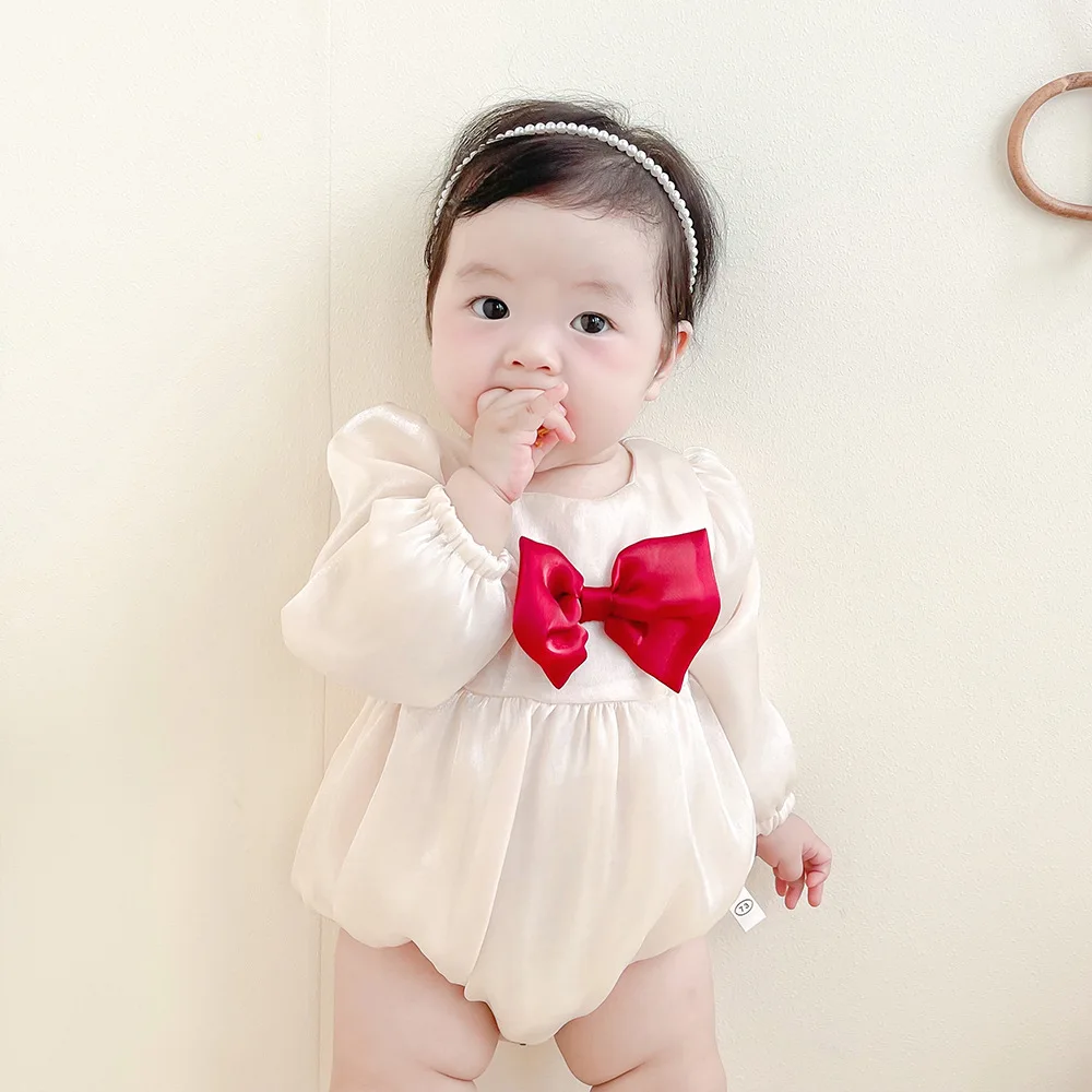 

Newborn Girls Princess Jumpsuit Summer Baby Long Puff Sleeve Bow Romper for Wedding Party White Red Fashion Bodysuit 3-24M