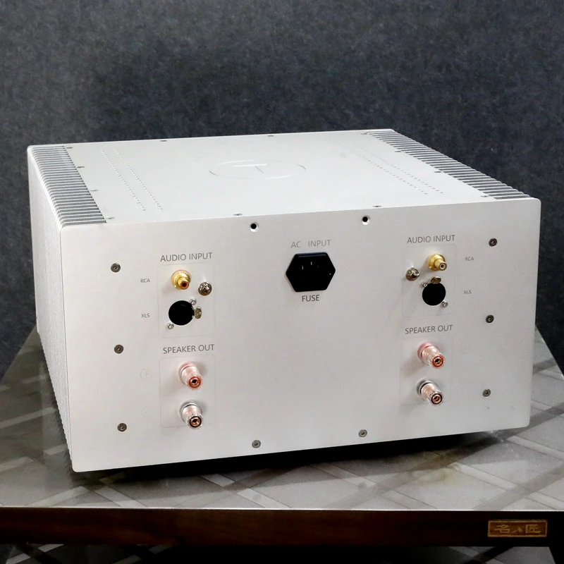 Двухканальный усилитель мощности MASTER класса A Post A9.4 полностью симметричная схема