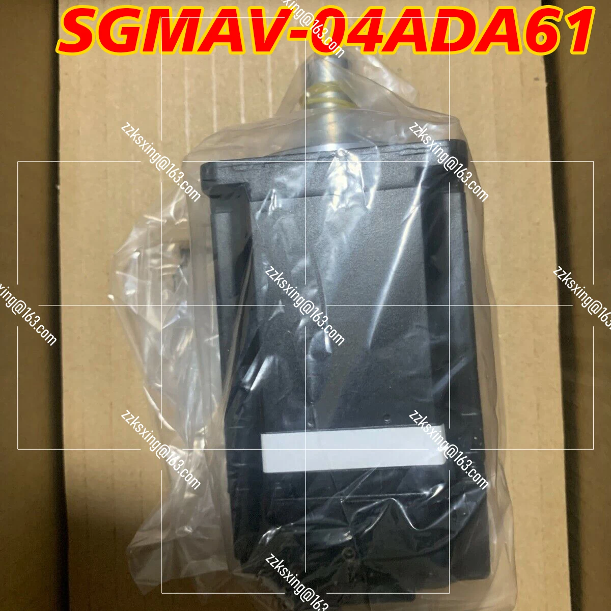 Совершенно новый оригинальный серводвигатель SGMAV-04ADA61