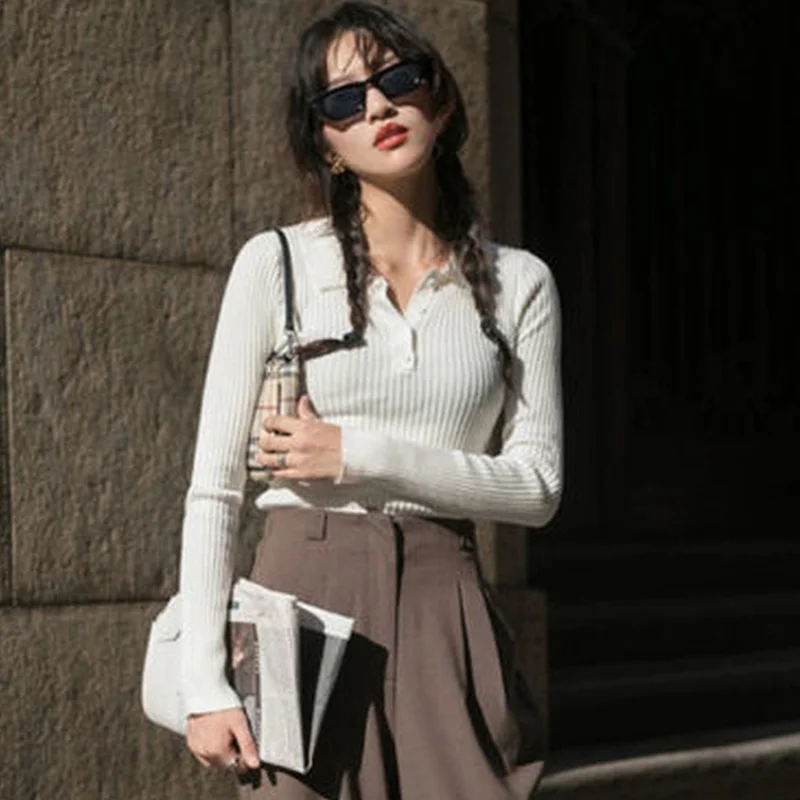 2024 женский свитер пуловер зимний укороченный белый вязаный топ на пуговицах для