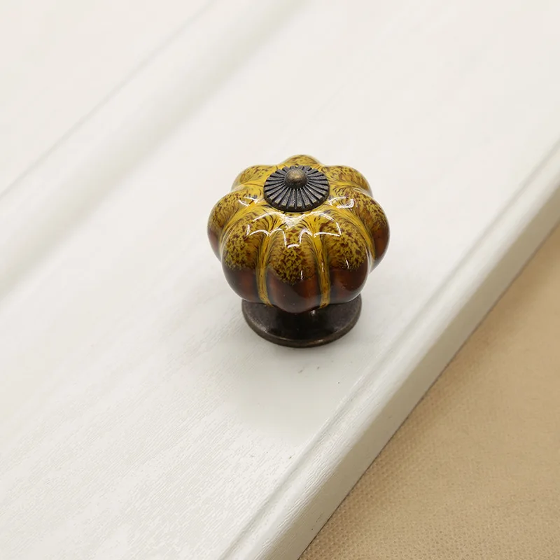 

2PCS European-Style Minimalist Pastoral Single-Hole Handle Drawer Cupboard Wardrobe Door Leopard Print Ceramic Pumpkin Handle