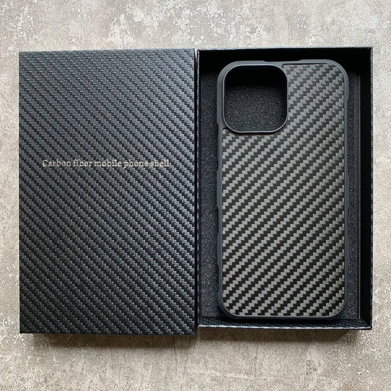 Магнитный чехол для зарядки iPhone 14 Pro 13 mini 13Pro 12mini 12 Max из ТПУ углеродного волокна с