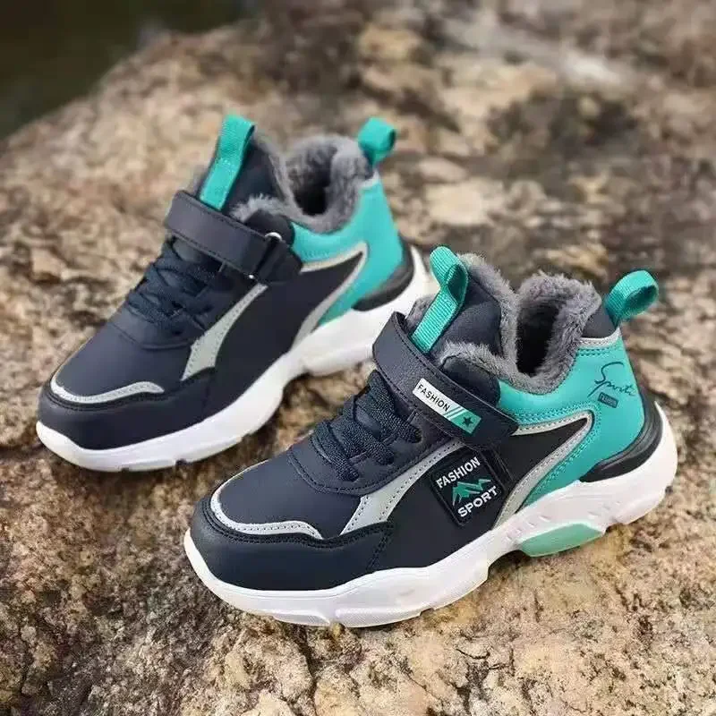 Рисунок 3 - Детские кроссовки для бега на открытом воздухе