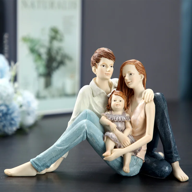 

Family Happy Sculpture Resin Figure Figurines Living Room Decoration Wedding Anniversary Souvenir Nordic Home Decor