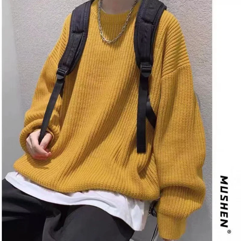 

2022 new solid color round neck sweater men's ins loose Korean style sweater black sweater knitted sweater men sweaters