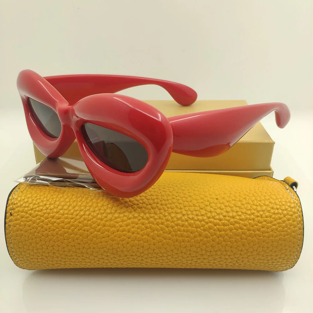 New Aesthetic Thick Heavy Shape Of Lips Acetate Black Sunglasses For Women Fashion Brand Designer Futuristic Cool Sun Glasses