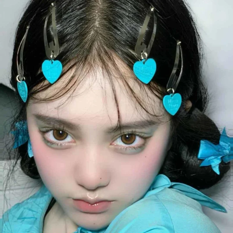 

2pcs/set Y2K Candy Color Little Heart Pendant Hairpin Girls Metal Bangs Clips Hairpin Hair Accessories for Women Kids Headwear