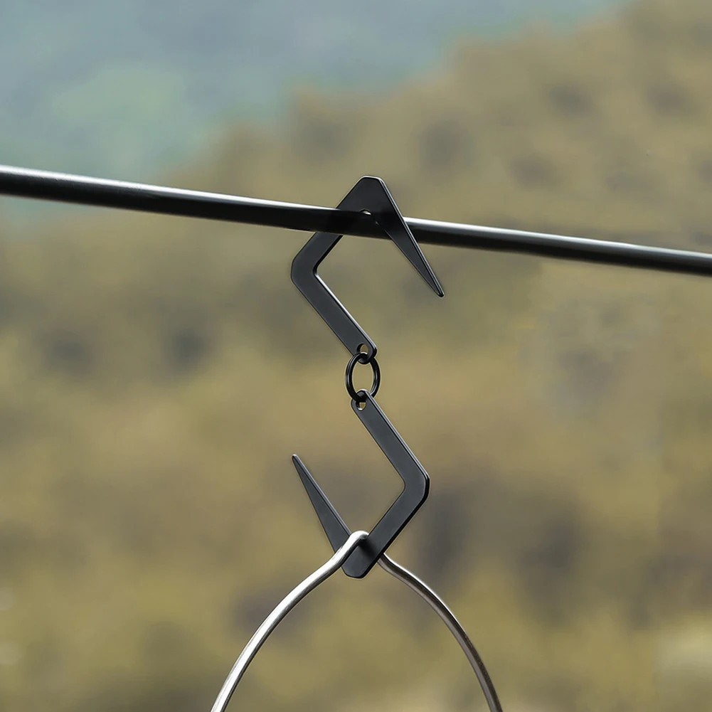 

1/2/4 pcs Outdoor Hanging Hook S-Shaped Pot Pan Cookware Lamp Holder Hook for Camping Hiking Clothesline Storage Hanger