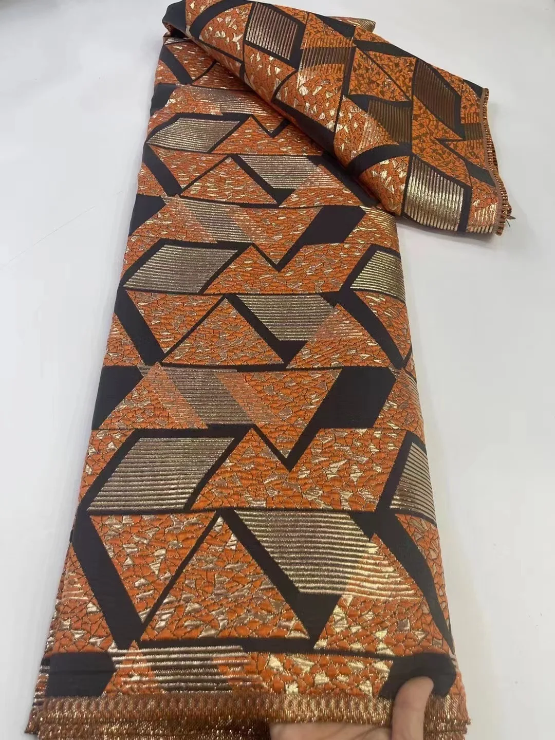 Новейшая французская жаккардовая кружевная ткань 2024 Высококачественная