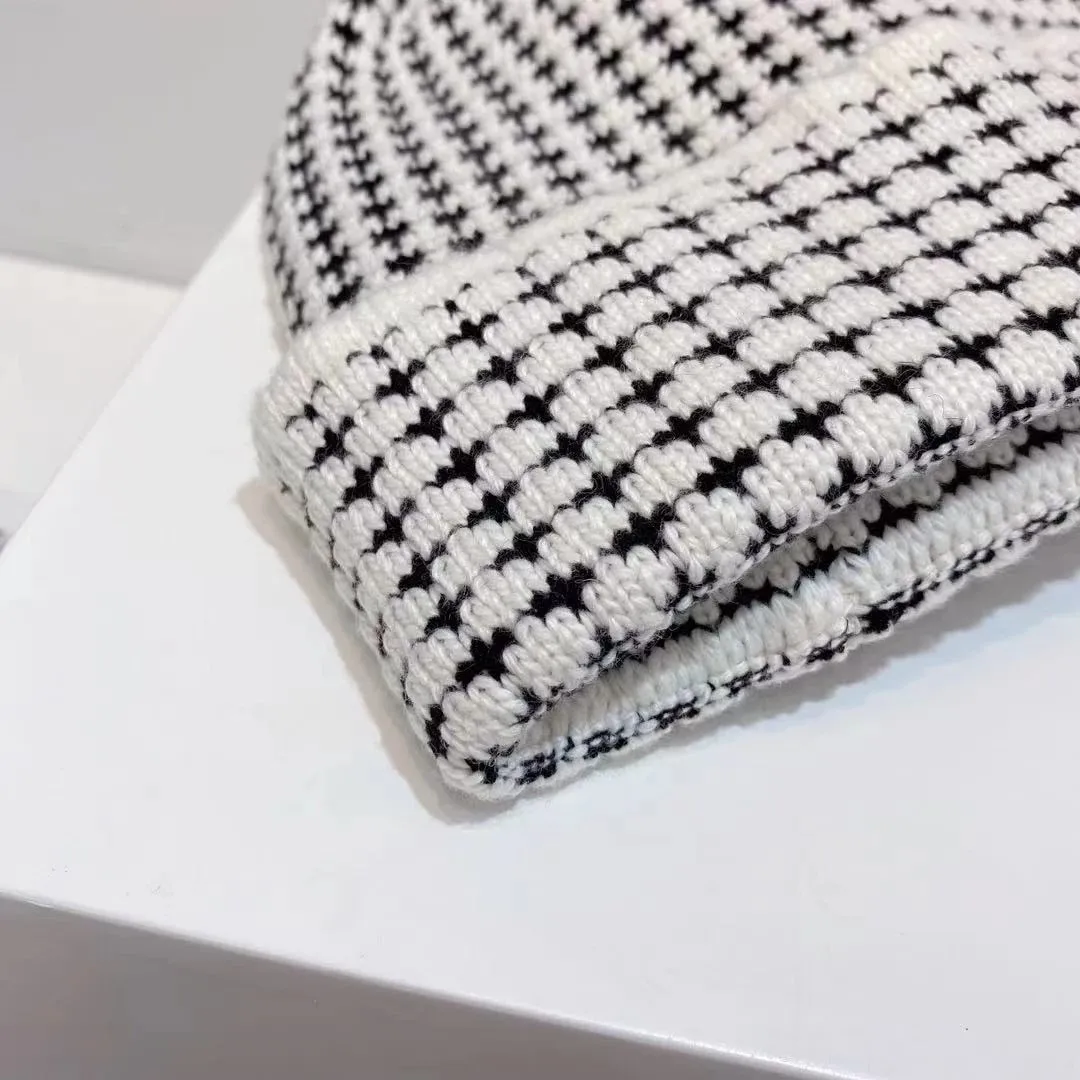 

2022 модная дизайнерская шапка, роскошные брендовые зимние шапки для женщин, роскошные женские шерстяные шапки, 70% шерсть, 30% кроличий мех