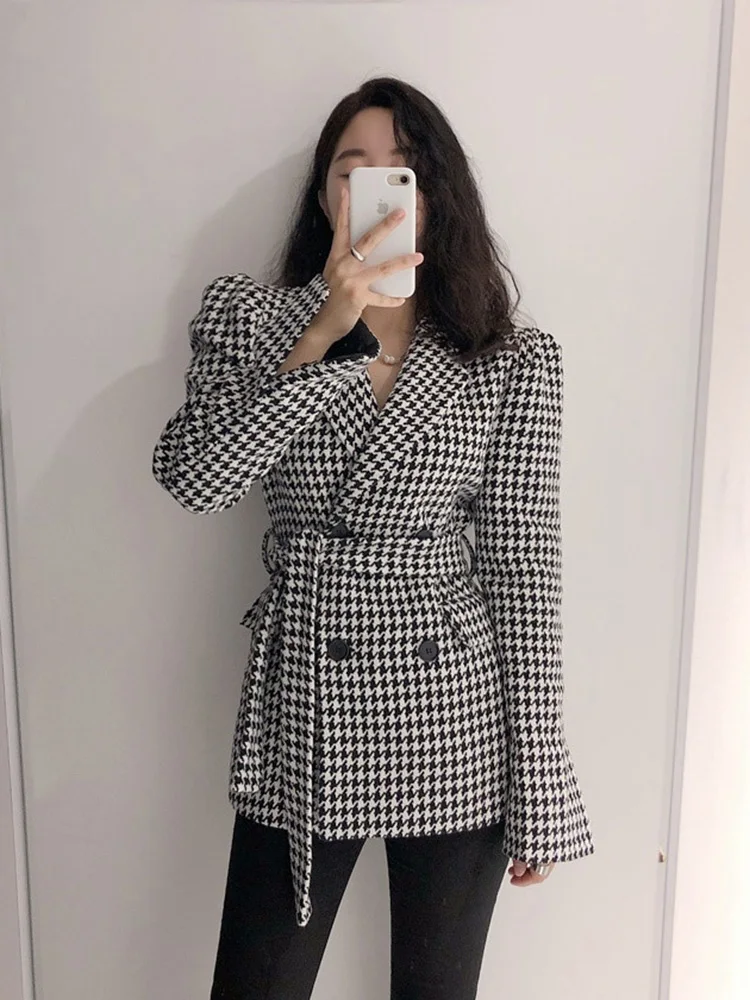 Autumn And Winter Korean French Retro Lapel Double-breasted Straps Waist Long-sleeved Houndstooth Woolen Suit Blazer D1755