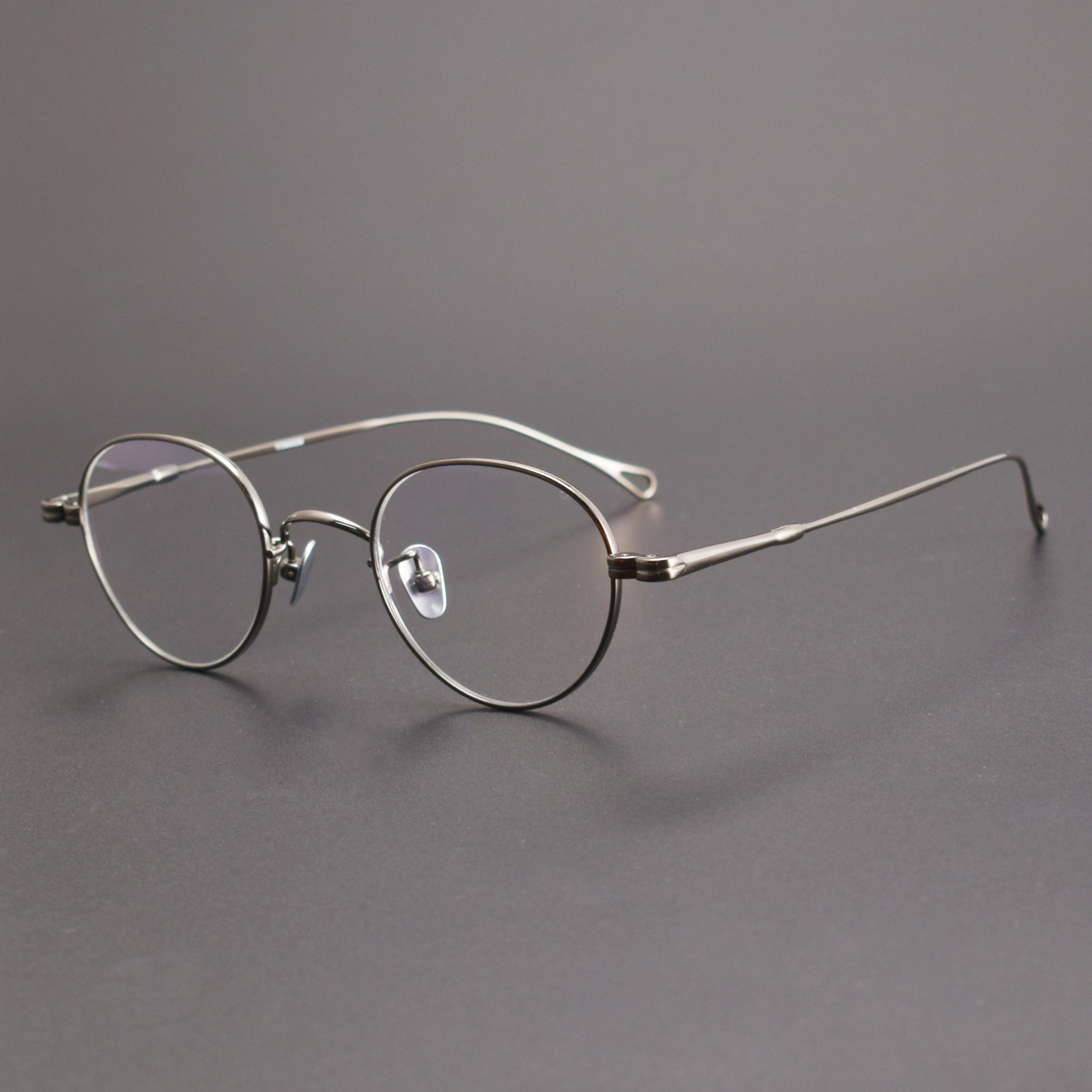 Мужские и женские очки с градиентными оптическими линзами