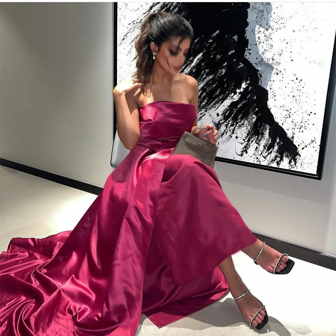 

Burgundy Satin Prom Dress for Women Evening Party with Train Strapless A-Line Formal Dress Pleated vestido de festas longo casam
