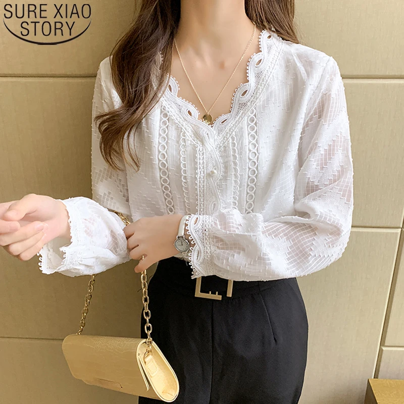 

Vintage Blouse Loose V-neck Ladies Tops 2021 Autumn Women White Chiffon Lace Blouses Lantern Long Sleeve Shirt Blusas 10982