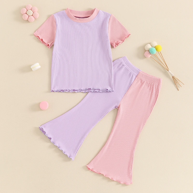 Футболка с коротким рукавом и круглым вырезом расклешенными брюками