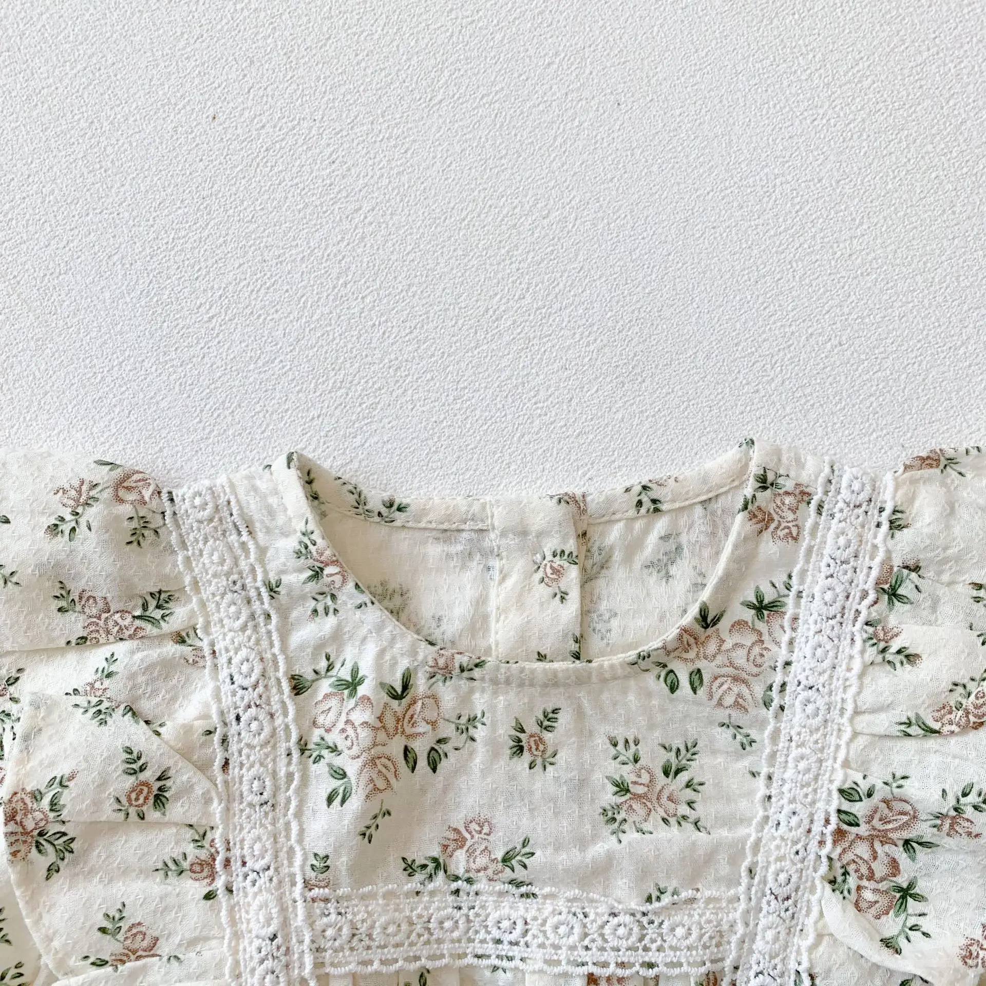 Freely Move Baby Spring Clothing Infant Newborn Baby Girls Bodysuit Lace Floral Clothes Outfit O-neck Baby Jumpsuit Playsuit