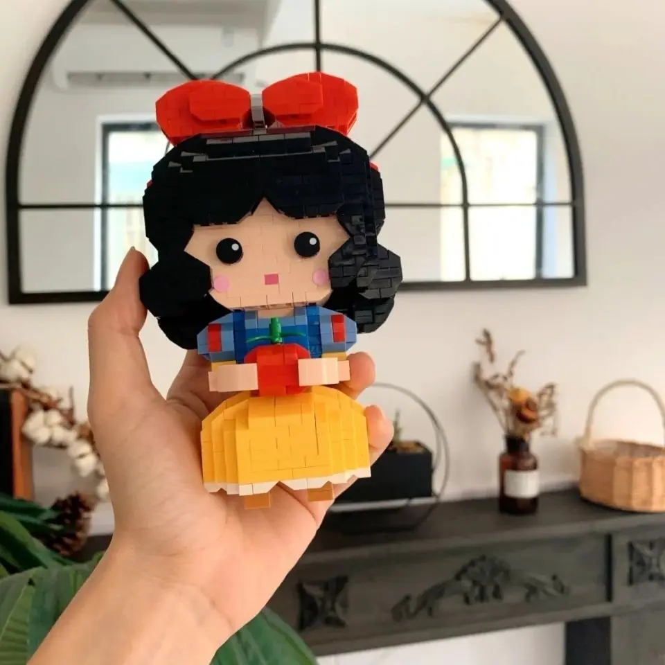 

Microparticle Snow White building blocks, Little Red Riding Hood, cartoon puzzle box, difficult construction toys