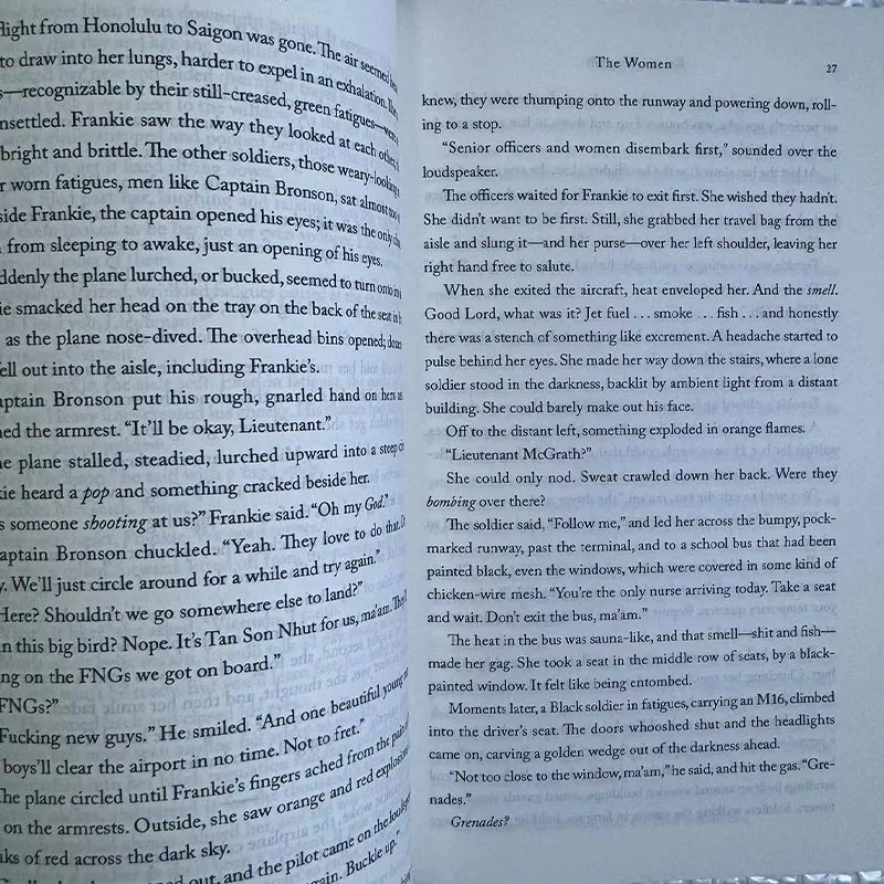 1 книга Кристин Ханна женская в мягкой обложке на английском языке