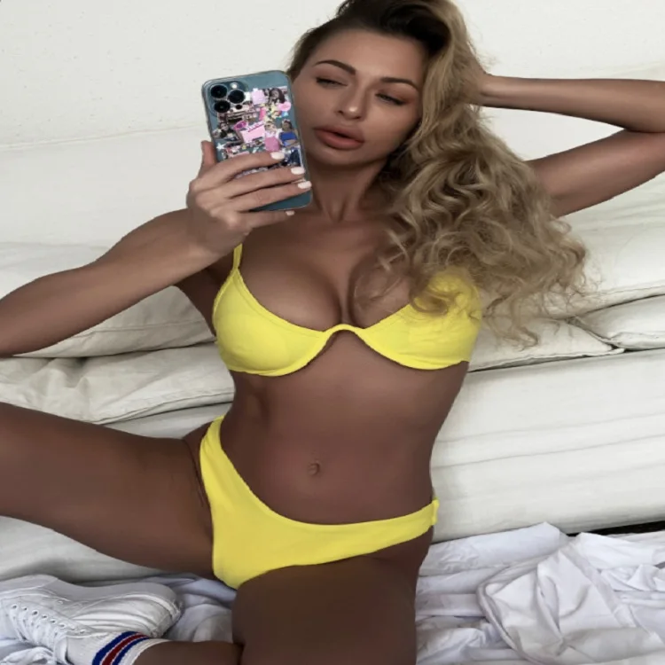 

2021 new one-piece sexy yellow bikini split swimsuit swimsuit
