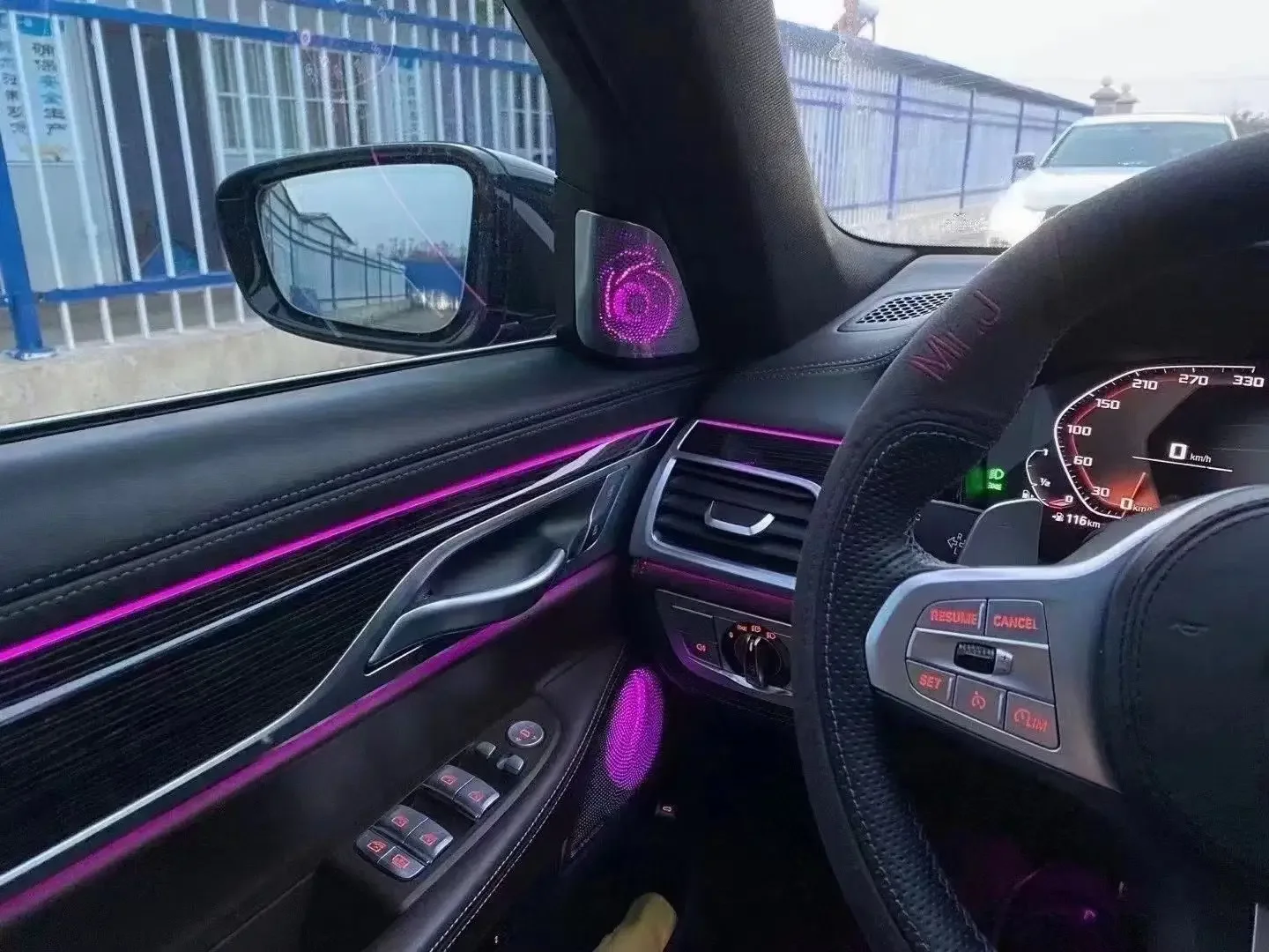 Фото Крышка динамика с подсветкой для автомобилей BMW 7 серии G12 F02 №3