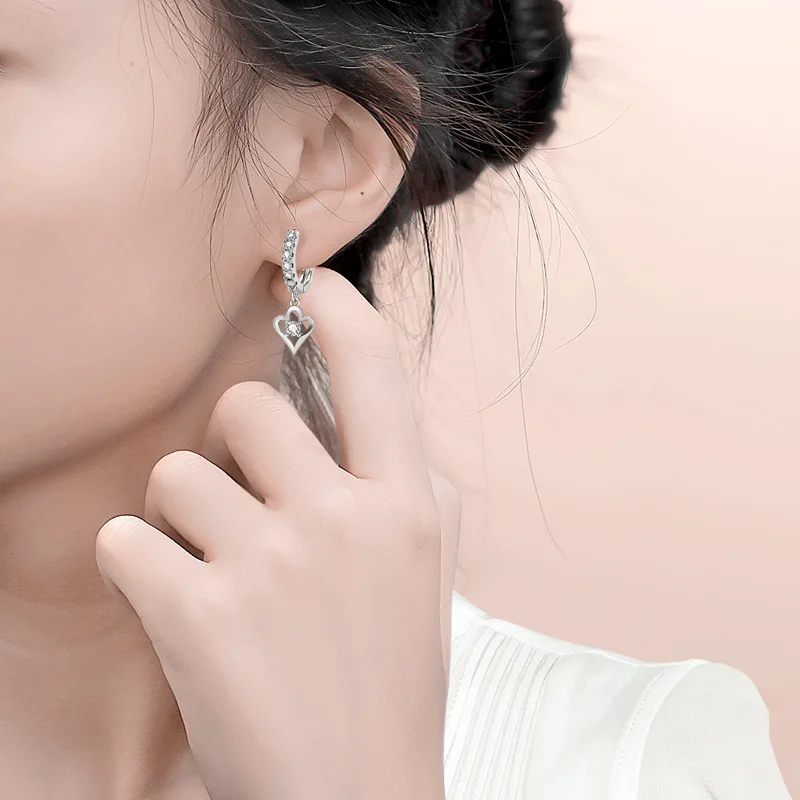 

New 2022 Designer Geometric Heart Earrings With Diamond Heart Earrings