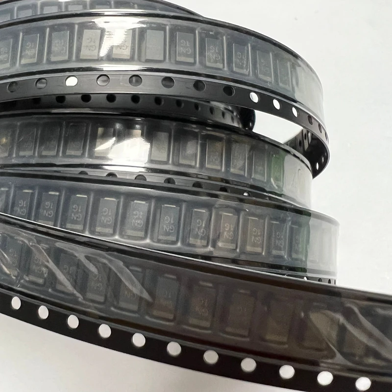 

10PCS/LOT IRF7820TR LQG15HS2N0S02D BZX584C5V6 APL1581GC PESD5V0S1BA IRFS3206PBF BAS70-04 AME8800BEFT NCP361SNT1G