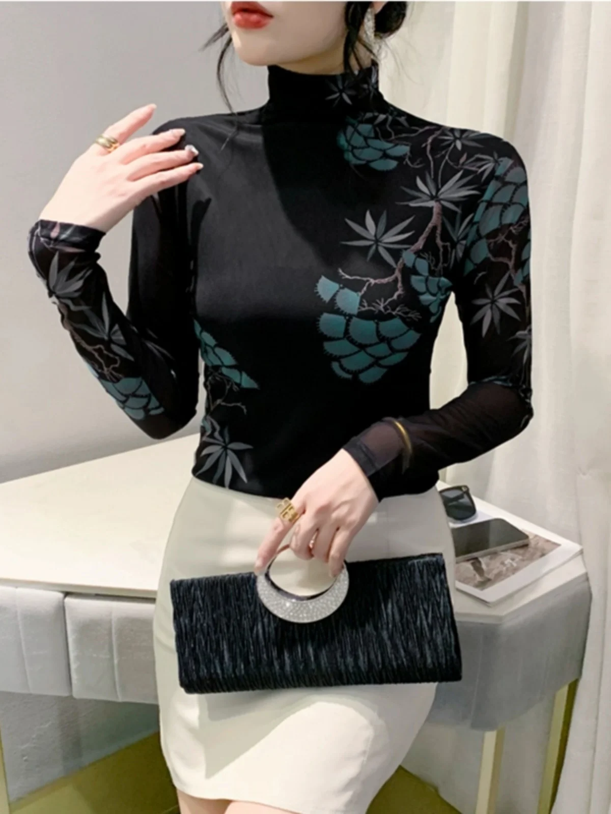 Утолщенные европейские товары на флисовой подкладке. Женская одежда 2024.