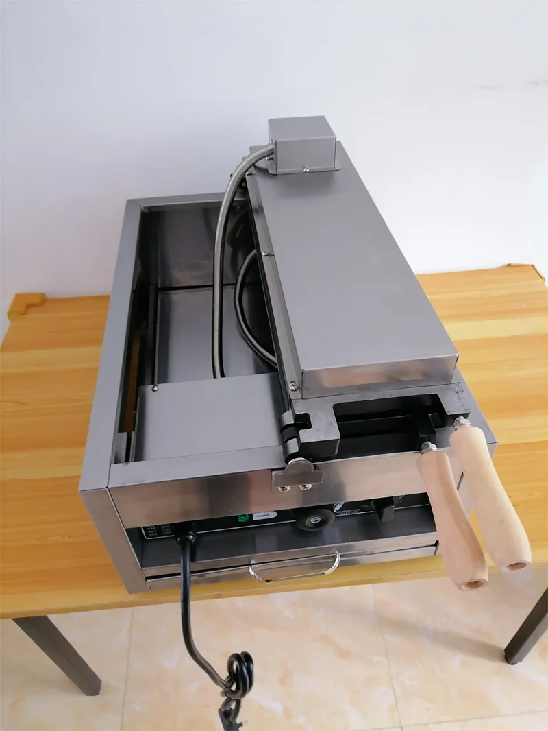 Машина для выпечки вафель в форме монеты 4 шт.