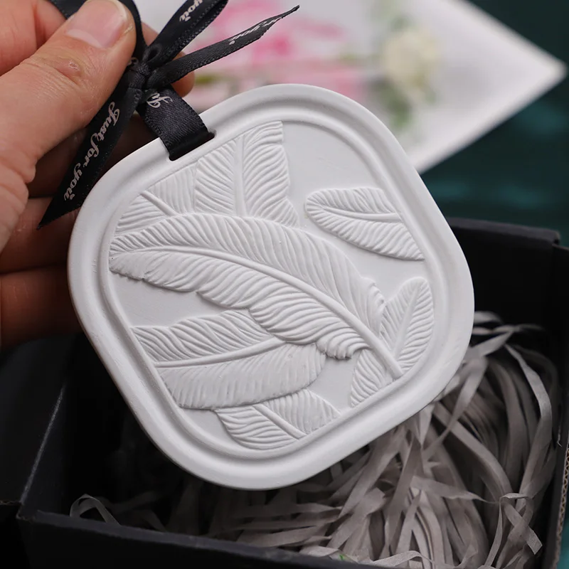 

DIY Leaf Aroma Wax Pendant Silicone Mold Flower Aromatherapy Gypsum Plaster Crafts Silicon Molds For Car Decoration