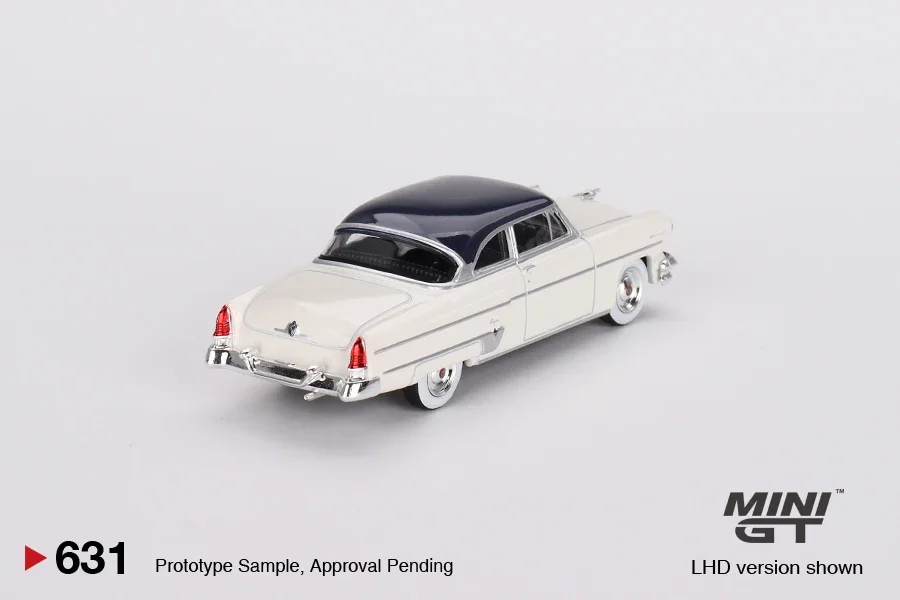 Мини GT 1/64 Линкольн Капри 1954 арктический белый/Атлантический синий LHD модель
