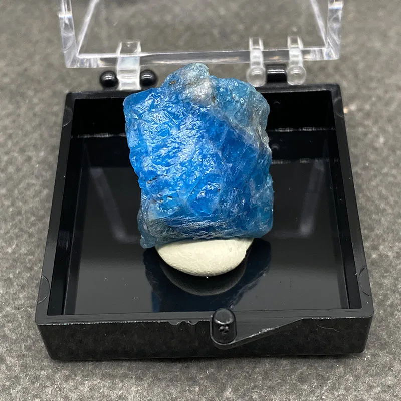 

Синий апатит, коллекция кристаллов