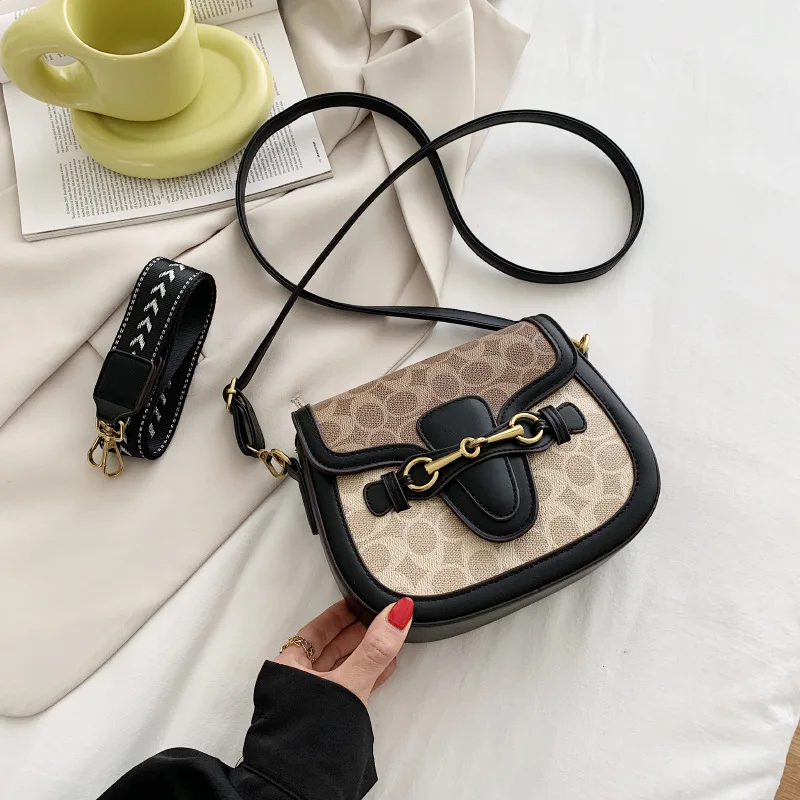 Bag female 2022 new tide fashion retro crossbody bag saddlebag wide shoulder strap shoulder bag