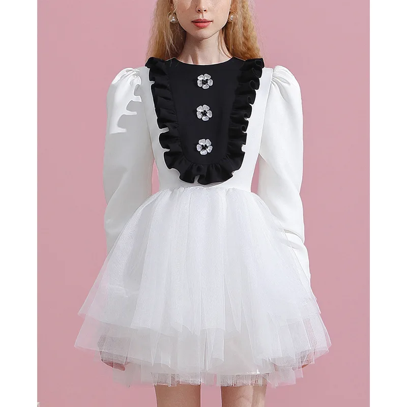 

White Dress Women's 2023 New Gentle Style Black and White Contrast Mesh Splice Design Short Dress Summer White Dress