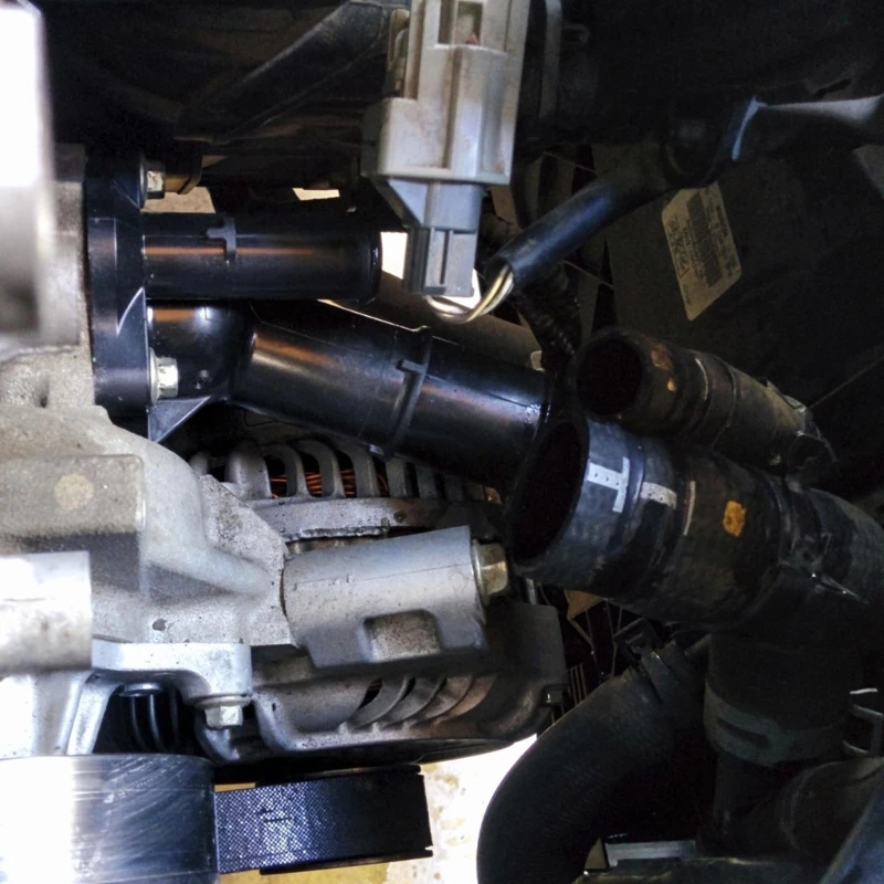 Термостат охлаждающей жидкости двигателя в сборе подходит для LF7015170 3-2 0 л с