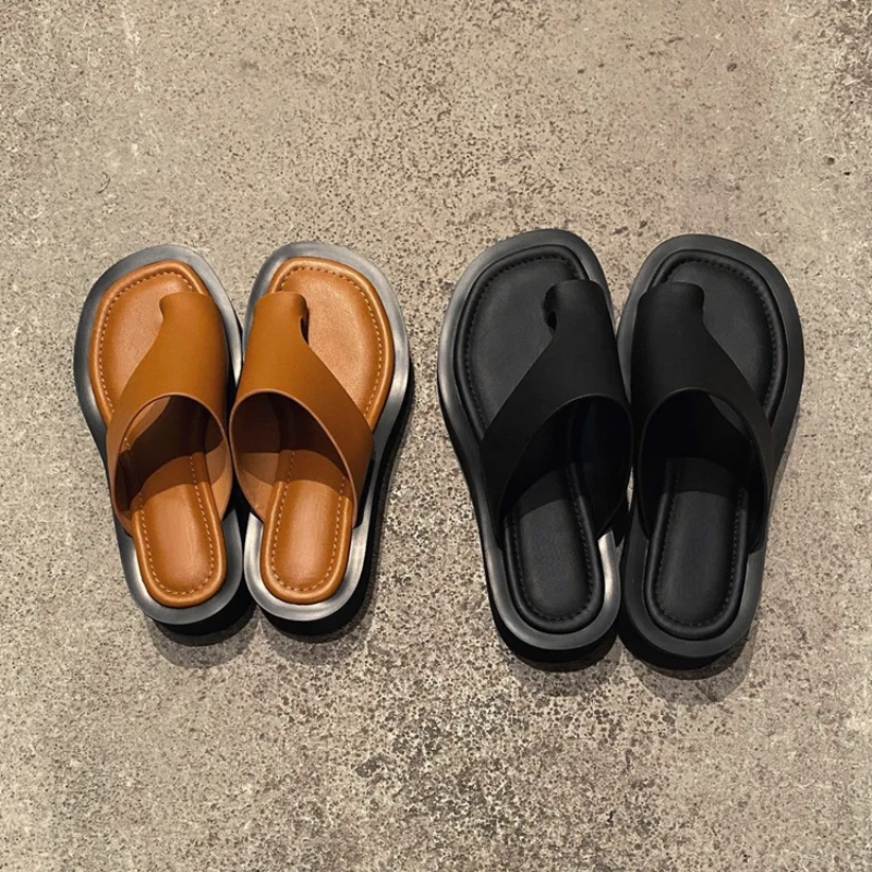 

Japan Style Chic Elegant Solid Leather Slippers Breathable Open Toe Flat Women Shoes Summer Fashion Luxury Casual Flip Flops