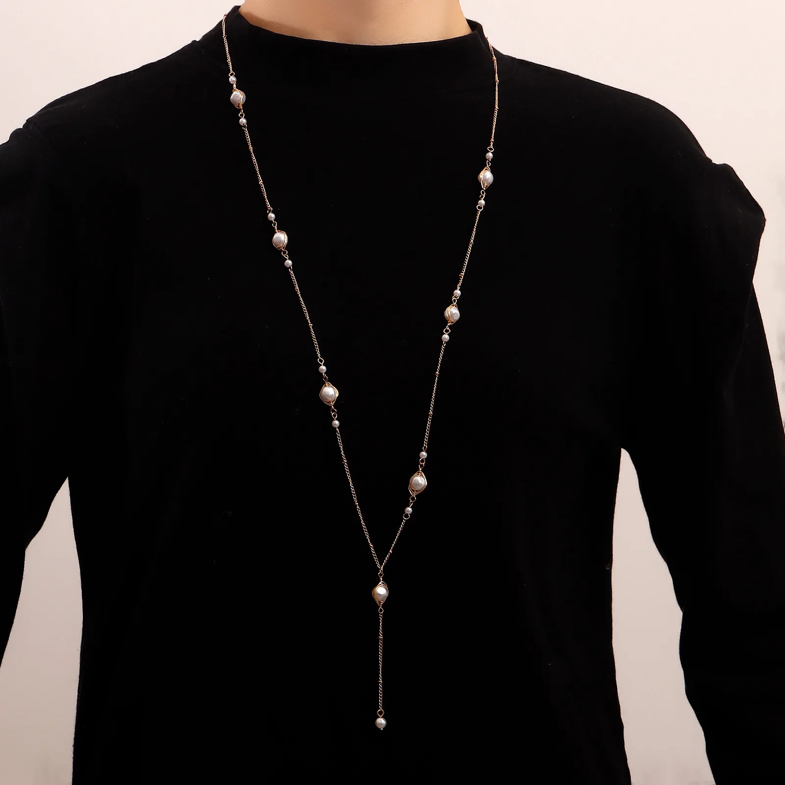 

Tide Imitation Pearl Pendant Sweater Chain Women's All-match Niche Design Cold Wind Collarbone Necklace Accessories