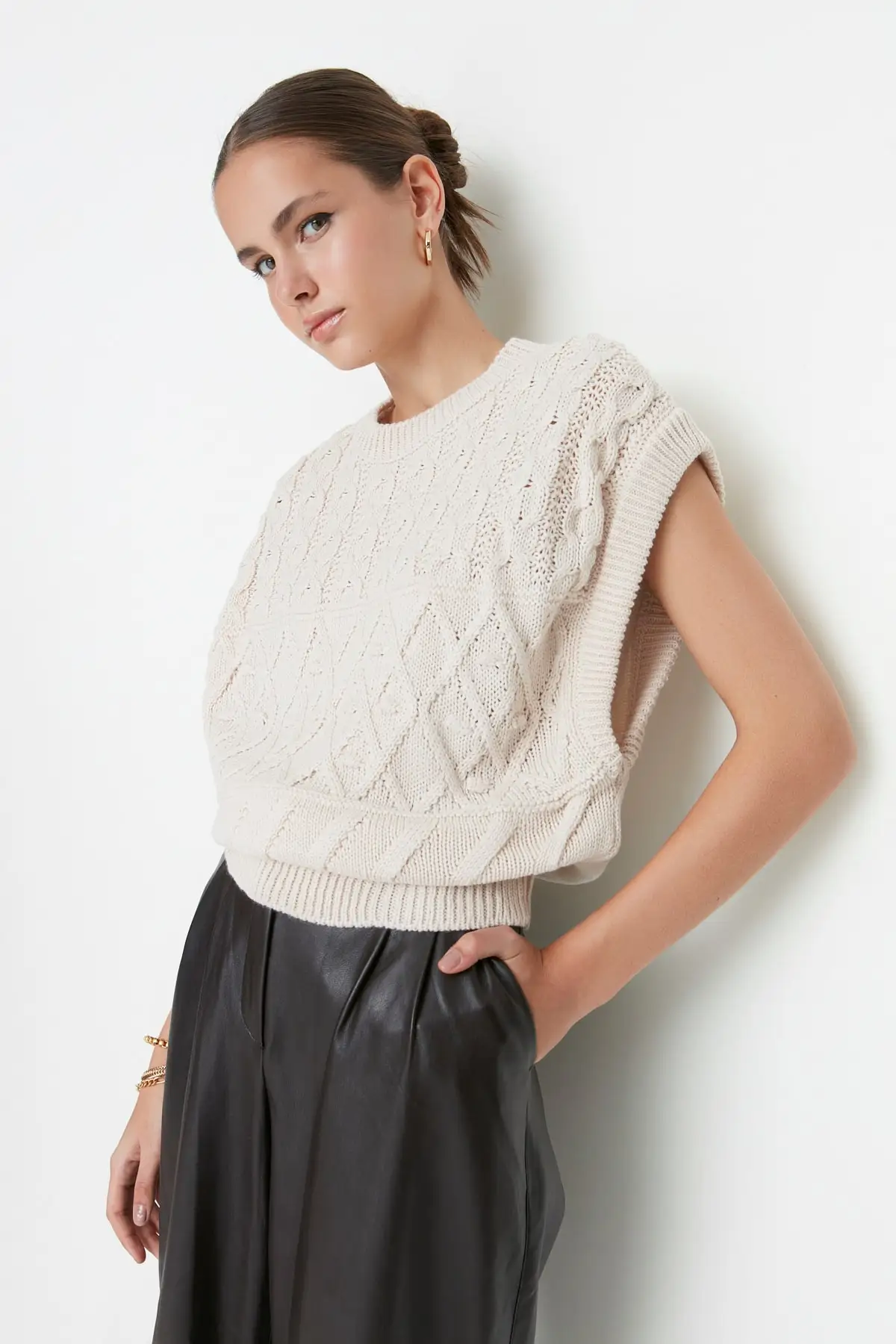 

Stone Mesh Detaylı Bike Collar Knitwear Jumper TWOAW21BZ0447