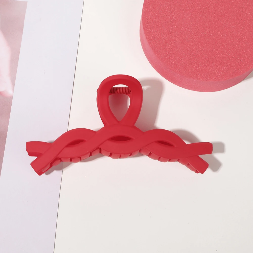 

Girls Y2K Red Wave Hair Claw Hairpin Summer Winter Geometric Make Up Bath Hairwear Crab Claw Clip Hair Accessories For Women