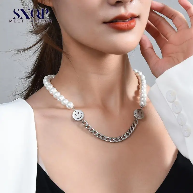

Titanium Steel Double Smiley Pearl Necklace Men's and Women's Same Fashion Hip Hop Short Sweater Chain Clavicle Chain