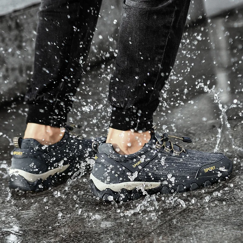Outdoor Waterproof Climbing Walking Shoes Men's Breathable Comfortable Casual Sneakers Men's hiking shoes 38-46