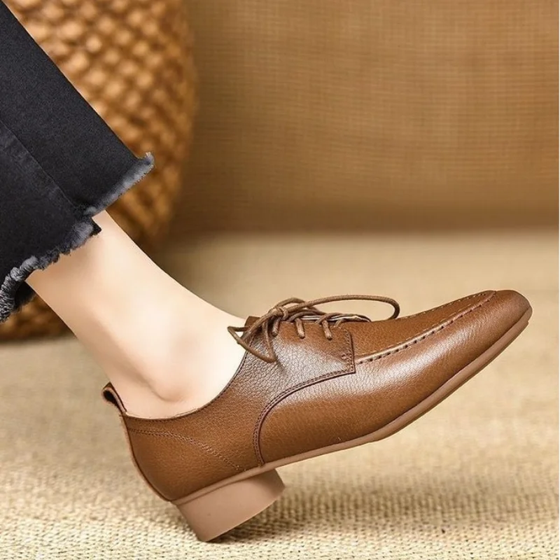 2024 черные офисные женские туфли в стиле ретро большие размеры 43 весенне-летние