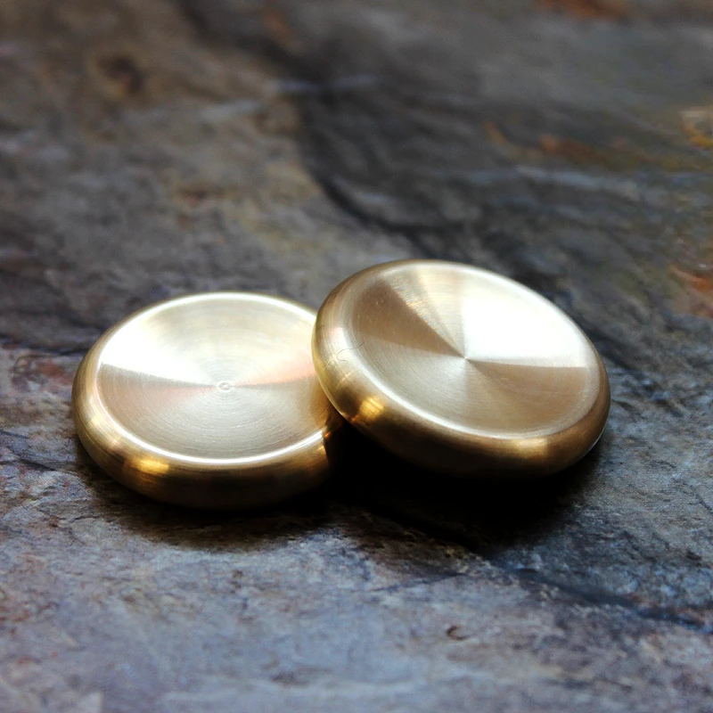 

Латунная игрушка для экстремальных упражнений на палец для повседневного использования, снятие душа, декомпрессионный ручной Спиннер