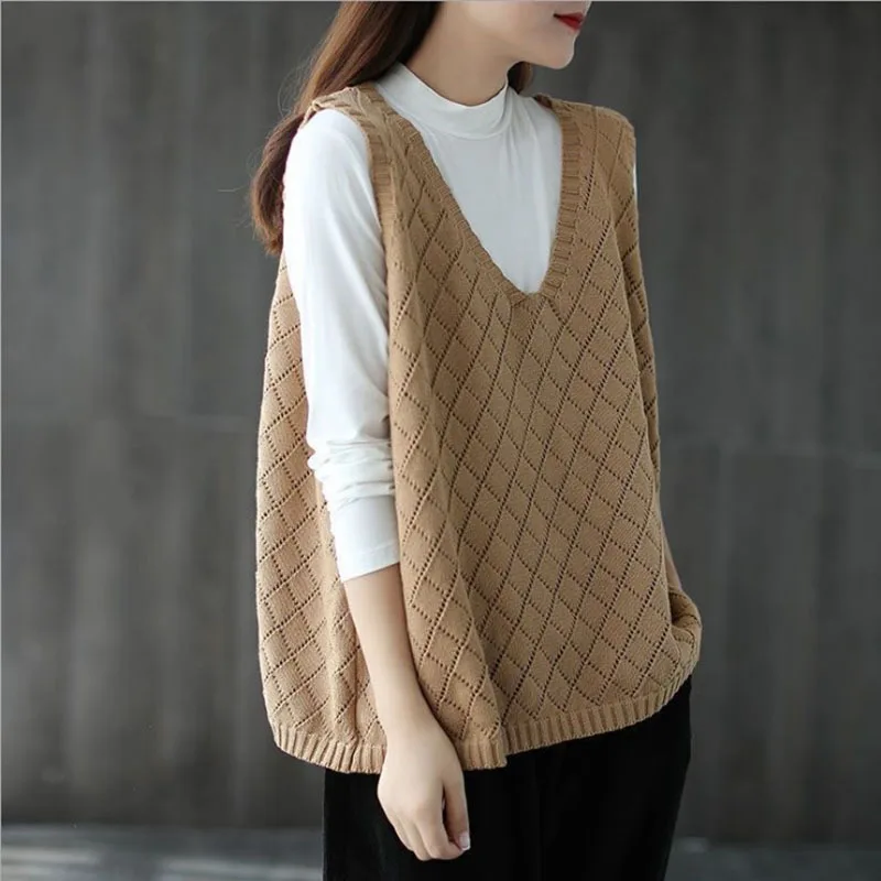 

V-neck Knitted Vest for Women 2023spring autumn Loose Vintage Hollow Out All-match Sleeveless Female Clothing Loose Tops Jumper