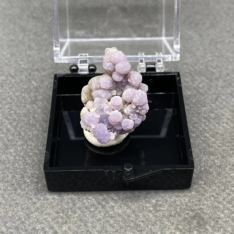 

Коллекция природного виноградного агата WETFGTNM