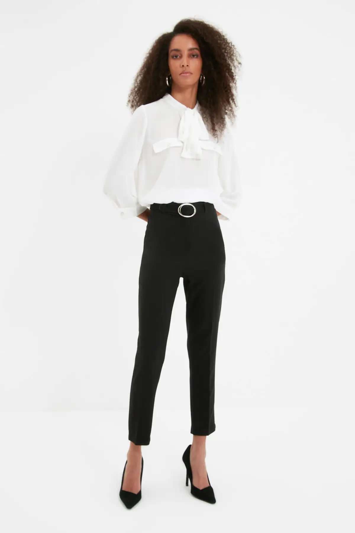 

Trendyol Kemerli Pants TWOAW22PL0366