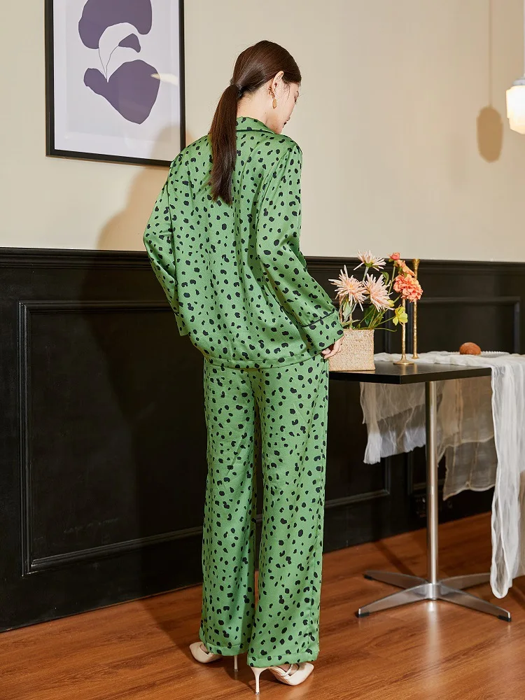 High-quality pajamas women's 2022 new ice silk fashion leopard print pijamas women  سكسي نيك  silk pajamas