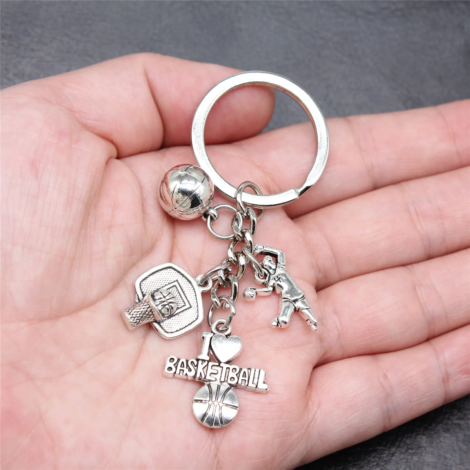 

Creative Key Chain Sports Style I Love Basketball Stainless Steel Keyring Charms Women Jewelry Accessories Pendant Gifts Fashion