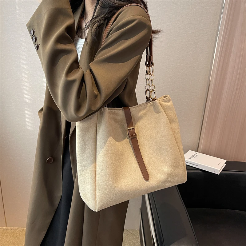 

Удобная вместительная сумка для осени и зимы, новая женская сумка, сумка на плечо с мягкой поверхностью для поездок, сумка-тоут для студенто...